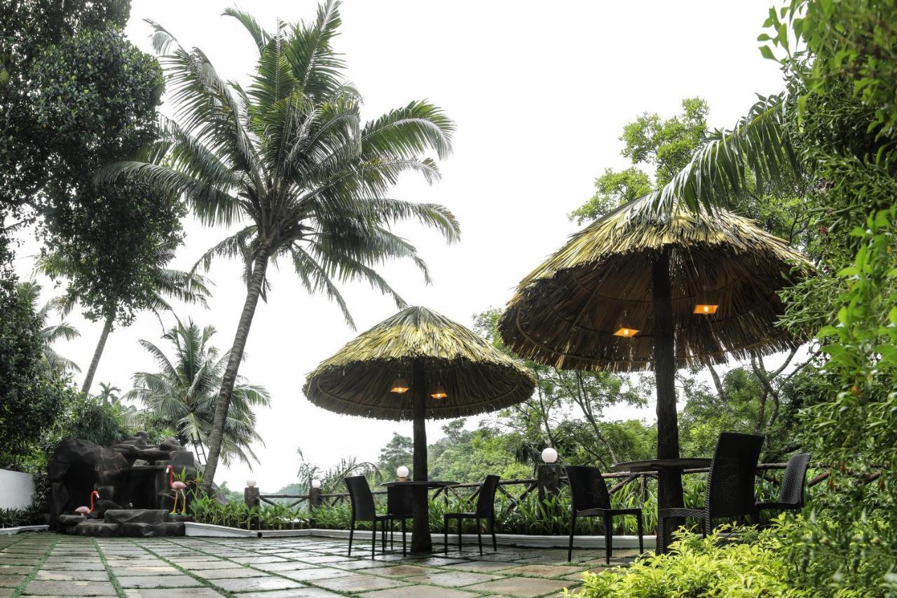 Thenmala Hormuz Inn Kolattupuzha Exterior foto